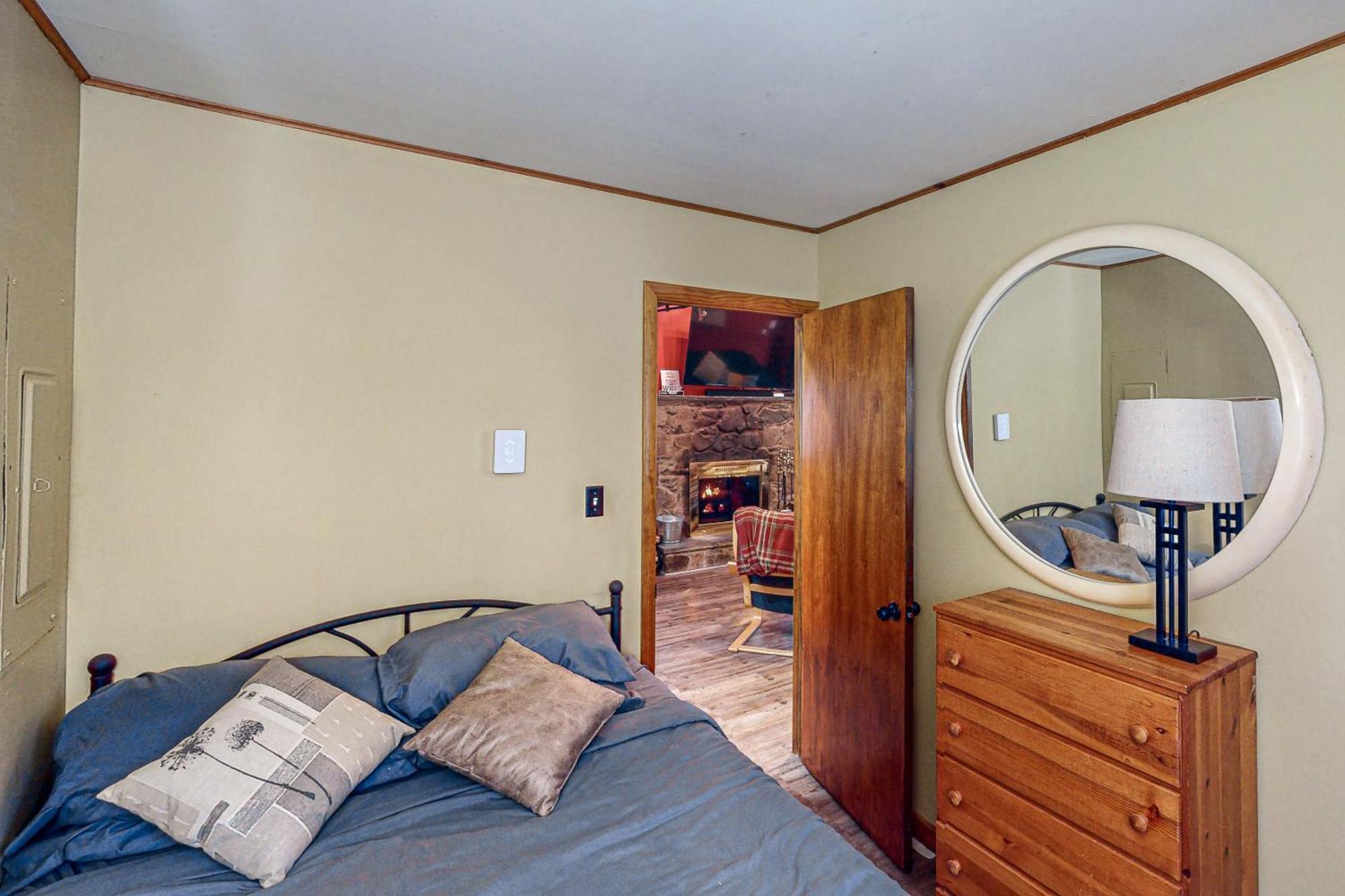A Rustic Getaway At A Pocono Country Place
