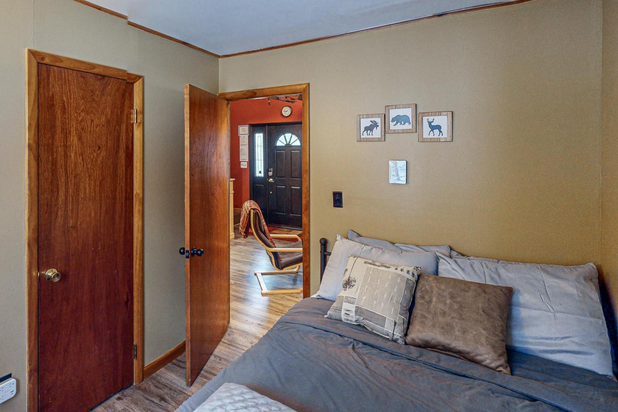 A Rustic Getaway At A Pocono Country Place Tobyhanna