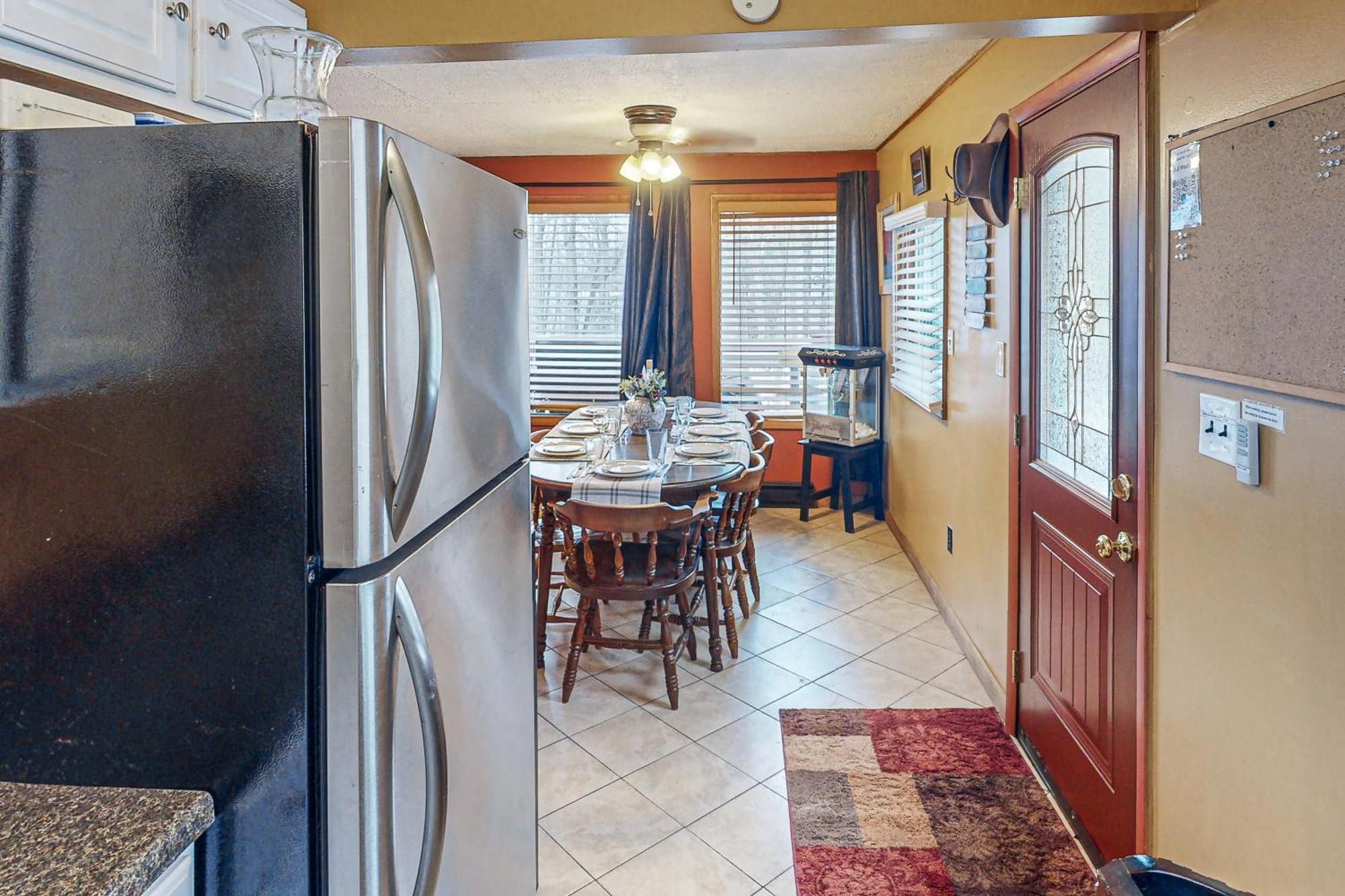 A Rustic Getaway At A Pocono Country Place Tobyhanna