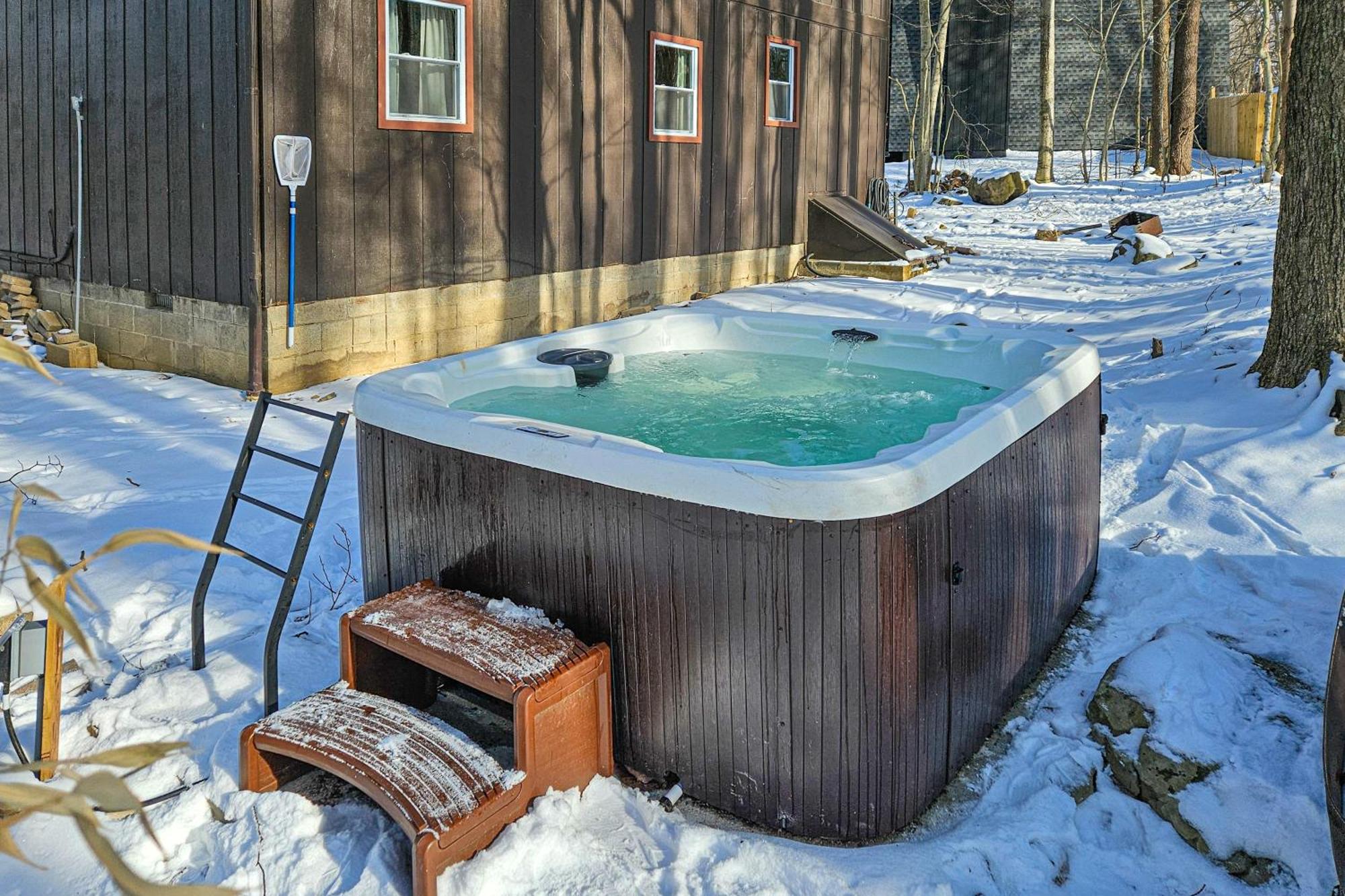 A Rustic Getaway At A Pocono Country Place Tobyhanna