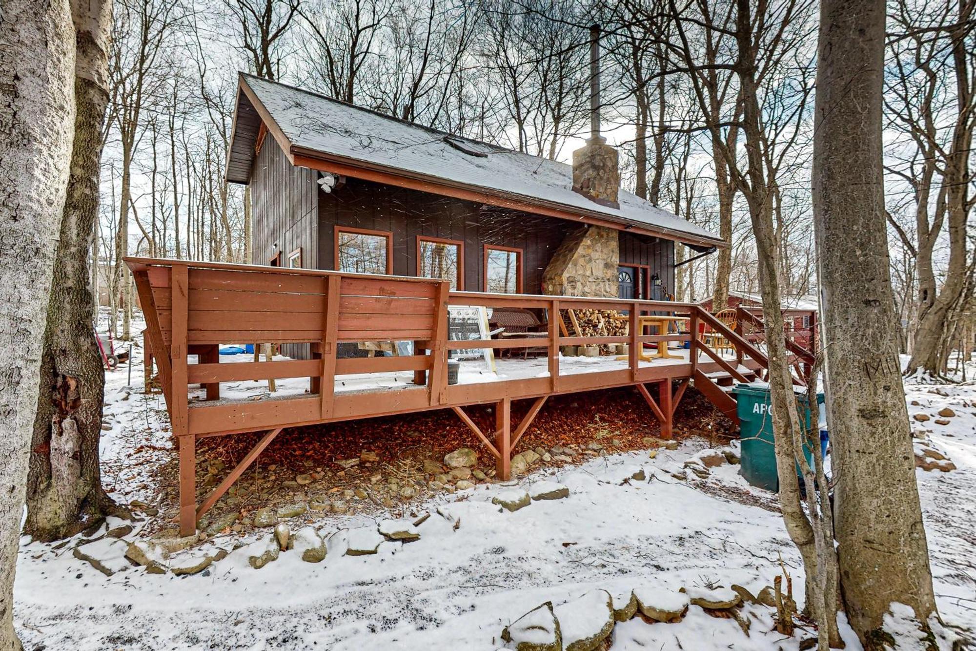 A Rustic Getaway At A Pocono Country Place Holiday home Tobyhanna